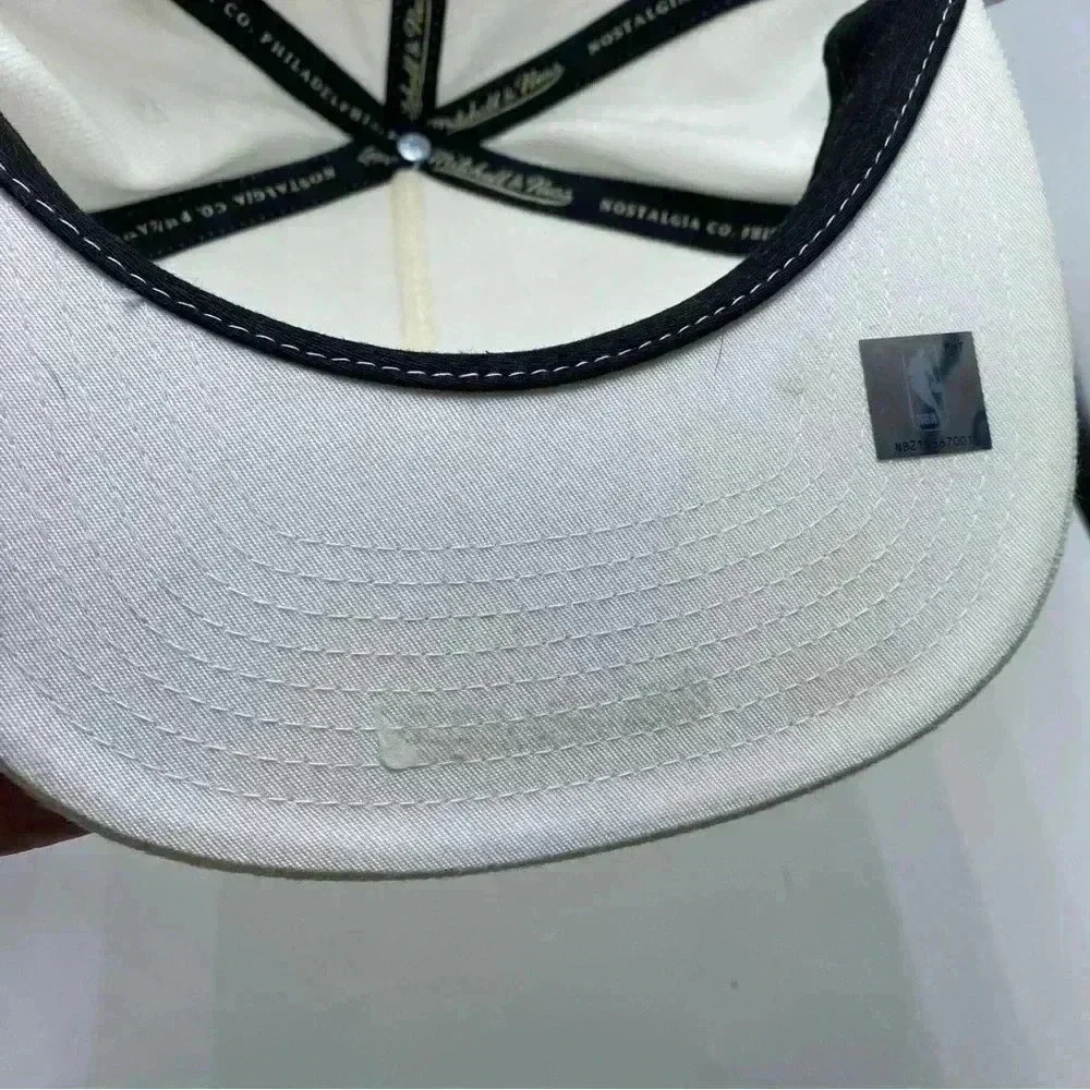 The Los Angeles Lakers Mitchell & Ness baseball hat NBA basketball SnapB…